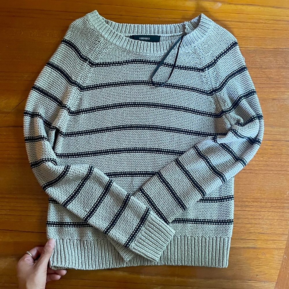 Bundle of 2 sweaters!